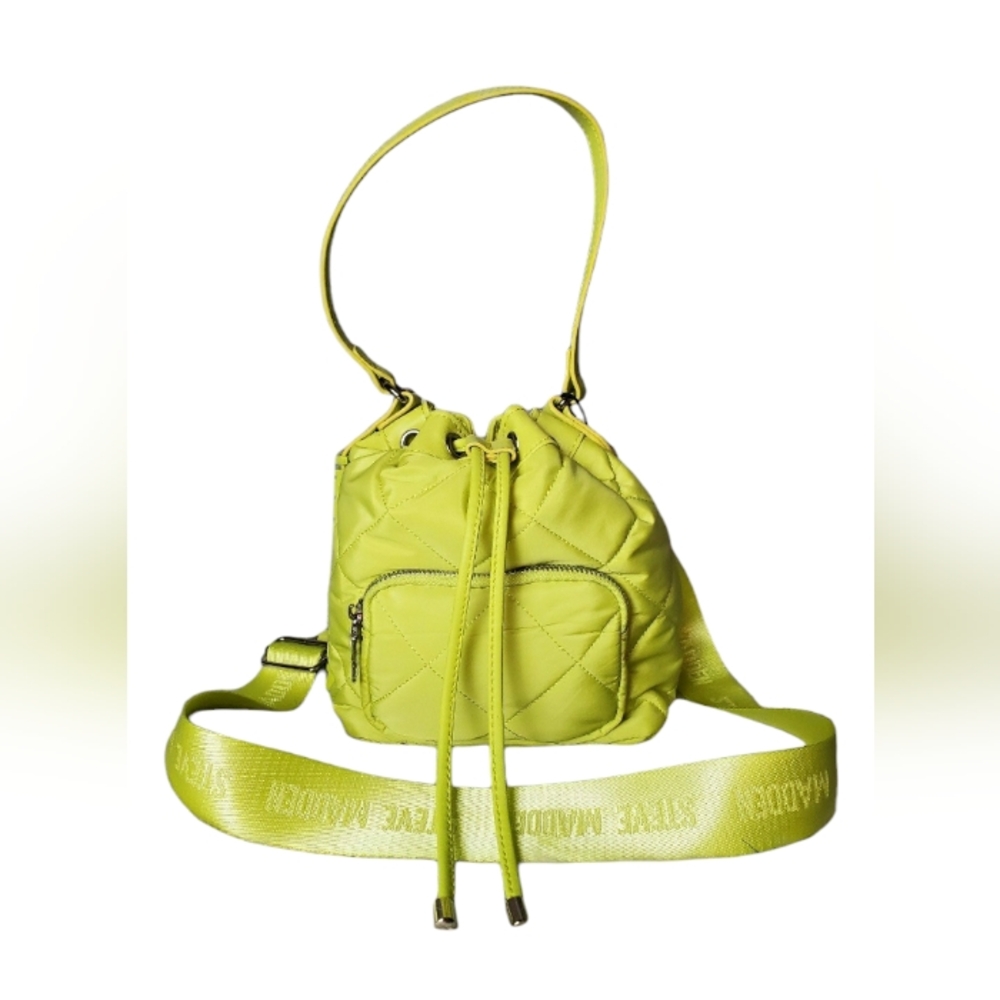 STEVE MADDEN cyber lime briveria bucket crossbody bag